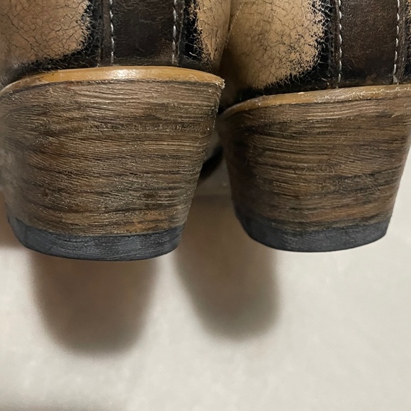 Freebird Wyoming Metallic Bronze Leather Western Ankle  Bootie Sz 7M - Picture 10 of 12